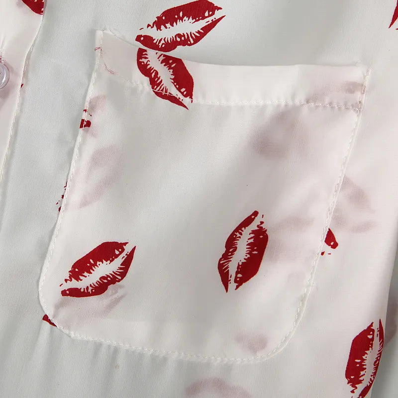 Camicia con fantasia baci